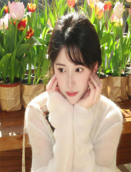 岁岁年年柿柿红免费观看全集_亲爱的老师6韩剧在线观看_两个女人韩国